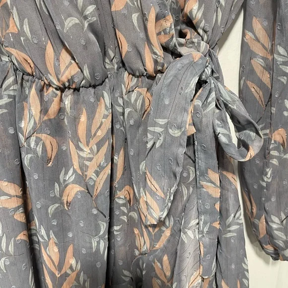 VICI Ruffle Dress Size Large - Picture 4 of 7